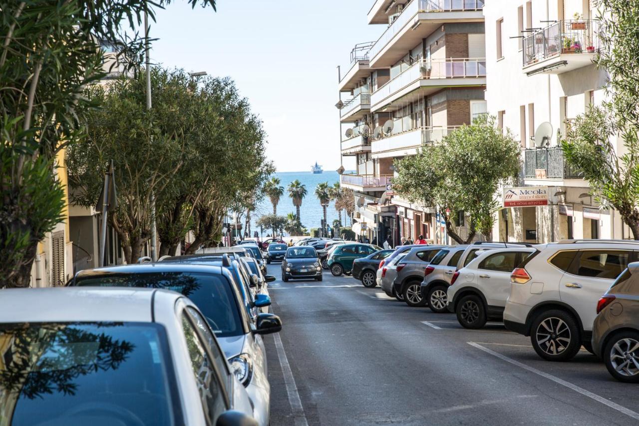 Alloggio Turistico Port Inn Civitavecchia Buitenkant foto
